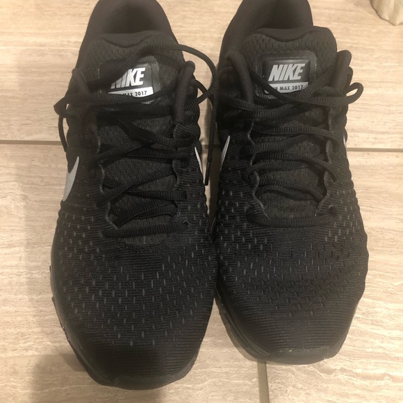 2017 Nike Air Max - Picture 3 of 5